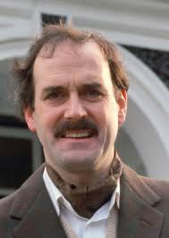 Fan Casting John Cleese as Chris Bean in The play that goes wrong (1972)