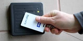 Credit cards with an rfid chip transmit account information, like a name or account number, to a reader at a (8) … 4. The Best Rfid Blocking Sleeves For Passports And Credit Cards 2021