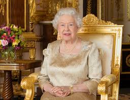 Queen elizabeth ii is one of the most depicted women in the world. Australians Are Rushing For Their Free Portraits Of The Queen Vanity Fair