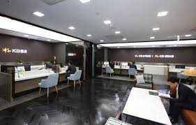 자격요건 (필요역량) 통신·모바일·게임 등 스마트폰 어플리케이션 개발 경력이 있으신 분. í¬ë¸ŒìŠ¤ ì¤'ì•™ì‹œì‚¬ë§¤ê±°ì§„
