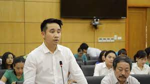 Chính cương còn nêu những quan điểm cơ bản về xây dựng quân đội, phát triển kinh tế tài. Can Bá»™ Tráº» VÅ© Hung SÆ¡n ThÄƒng Tiáº¿n Tháº§n Tá»'c La Ai