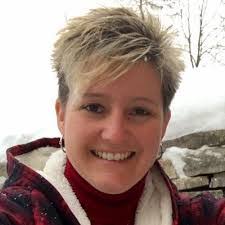 Tracey Carr's Instagram, Twitter & Facebook