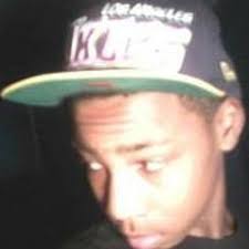 Demetrius Cross's Instagram, Twitter & Facebook