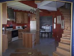 Pin By Jennifer Daniels On Cabin Ideas Silo House Grain Bin House Grain Silo