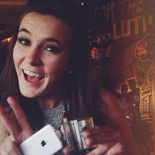 Kate Paul's Instagram, Twitter & Facebook