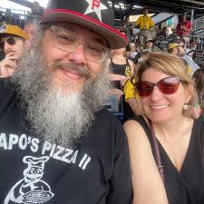 Hi there everyone! My name is...