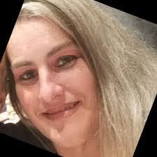 Tammie Hutton's Instagram, Twitter & Facebook