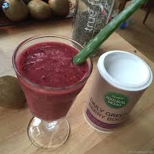 Natural Mojo Code 2020 Rabatt Gutschein Daily Greens Fit Shakes Caps Superfood Smoothie Rezepte Smoothie