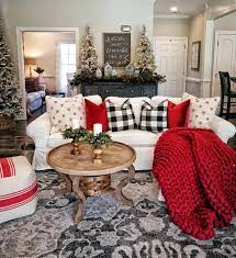 At Hikendip You Can Find The Latest Travel Blogs Food Blogs Fashion And Home Dec Christmas Decorations Living Room Red Christmas Decor Christmas Living Rooms