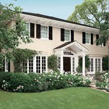 With over 50 thousands photos uploaded by local and international professionals, there's inspiration for you. 12 Exterior Paint Colors To Help Sell Your House House Paint Exterior Colonial Exterior Exterior Paint Colors For House