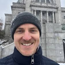 Former Dallas Star Ben Gleason gets some revenge. Looks like it hit  something