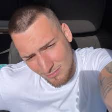 Looking for sports card letter 'b' to complete set?