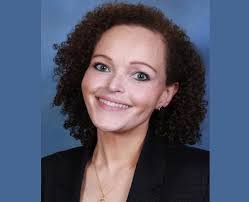 Elizabeth Rutkowski's Instagram, Twitter & Facebook