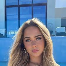 Pin de Brian Cuddeback en Most beautiful faces