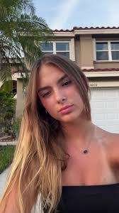 Ashley Carruthers's Instagram, Twitter & Facebook