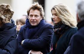 Il est journaliste présentateur du jt, elle, actrice. Alice Taglioni Et Laurent Delahousse Attendent Leur Deuxieme Enfant