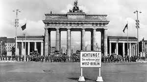 Terms in this set (69). Deutsche Geschichte Kalter Krieg Deutsche Geschichte Geschichte Planet Wissen
