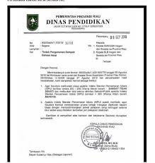 Surat dinas adalah surat resmi dari instansi, baik swasta maupun pemerintahan untuk keperluan dinas instansi. 1 Buktikan Bahwa Surat Di Atas Merupakan Jenis Surat Dinas 2 Kapan Dan Dimana Surat Tersebut Brainly Co Id