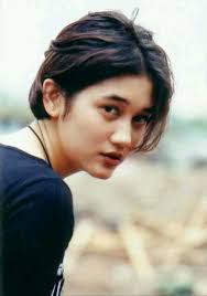 Nike Ardilla Gadis Amerika Produser Musik Film Baru