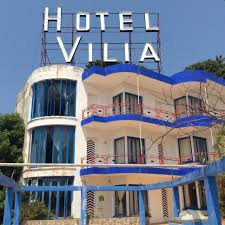 Vilia is a village and a former municipality of west attica, greece. Hotel Vilia 1er Parte Inicios 1940 Edificio De Habitaciones De 1957 Arq Jorge Marron Calle Roqueta 50 Foto Angelica Petit De M Hoteles Edificios Alojamiento