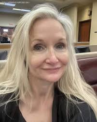 MY EX-HUSBAND GOT OUR HOUSE, CAR, AND ALL OUR MONEY AFTER THE DIVORCE