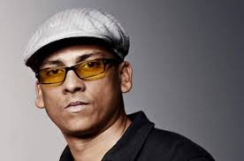 Und wie sieht sein privatleben aus? Xavier Naidoo From Germany Popnable