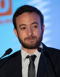 Es escritor y licenciado en ciencias políticas. Agustin Laje Wikipedia La Enciclopedia Libre