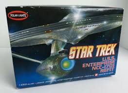 Polar Lights 1 1000 Star Trek Uss Enterprise Ncc1701 Refit Model Kit Stand Toys Hobbies Models Kits Uss Enterprise Star Trek Star Trek Star Trek Models