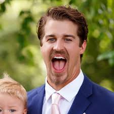 Derek McAdoo and Hailey Jones's Wedding Website