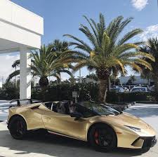 Lamborghini Huracan Performante Spyder Painted In Ad Personam Oro Bacchus W Tricolore Stripes Along The Lamborghini Huracan Sports Cars Lamborghini Dream Cars
