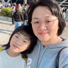 Yaling Wang (@yaline.tw) • Facebook