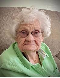 Alumni centenarian celebrates 100th birthday