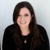 Courtney Teller's Instagram, Twitter & Facebook