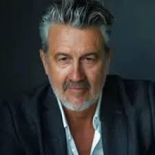 Clive Mitchell (@AliceMitch19535)