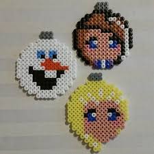 Liberee Delivree La Reine Des Neiges Aime Les Perles Hama Modeles Hama Perles Hama Noel Motifs Perles Hama Perles Hama