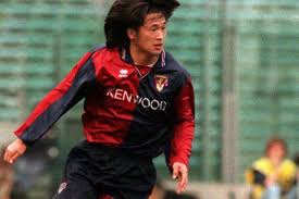 Meet kazuyoshi miura, yokohama fc player at 52 years young. Cerita Kazuyoshi Miura Yang Terus Menikmati Sepak Bola Di Usia 52 Tahun Halaman All Kompasiana Com