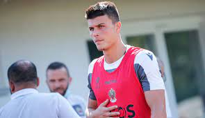 Jun 08, 2021 · kapitän flavius daniliuc schlug in die gleiche kerbe wie der teamchef und verwies u. Ofb Legionar Flavius Daniliuc Debutiert Bei Nizza Niederlage Gegen Psg