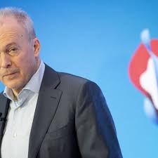 Na super, @swisscom_de, da freut man sich seinen abend entspannt ausklingen zu lassen, und dann entfällt das internet aufgrund einer #störung. Swisscom Spitze Muss Wegen Pannenserie In Bern Antraben Blick
