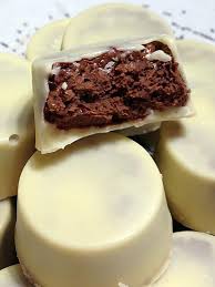 Chocolats Blancs Fourres Nutella Et Crepes Dentelles Recette Recette Recette Chocolat Recette Chocolat Maison