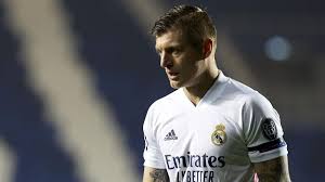 Check out the latest pictures, photos and images of toni kroos. Real Madrid Toni Kroos Als Kontaktperson In Corona Quarantane Dfb Star Droht Auszufallen Eurosport