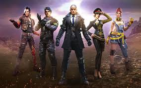 Here the user, along with other real gamers, will land on a desert island from the sky on parachutes and try to stay alive. Garena Free Fire