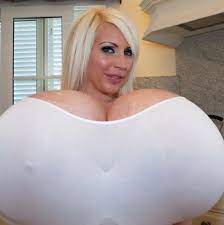 Größte Titten Brüste