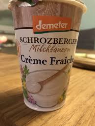 Wir schauen auf das schrozberger. Creme Fraiche Schrozberger Milchbauern 200g