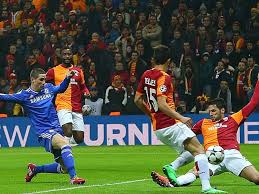 manˈtʃiːni) is a surname of italian origin which, etymologically, comes from the italian adjective mancino, which literally means left handed. Spielbericht Dank Chedjou Bleibt Es Spannend Galatasaray Sk Fc Chelsea 1 1 Achtelfinale Champions League 2013 14 Kicker