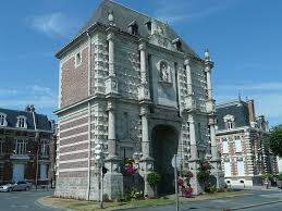 Porte Notre Dame A Cambrai Plus D Infos Sur Le Lien Monuments Historiques Monuments Et Historique