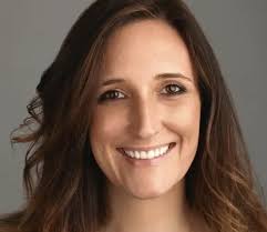 Heidi Finn's Instagram, Twitter & Facebook