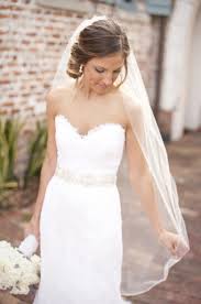 A Guide To Wedding Veil Lengths Choose Your Perfect Style With These Pros Cons Wedding Party Wedding Gowns Lace Wedding Dresses Elegant Wedding Dress