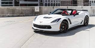 The z06 with the z07 package hits 305 km/hr which translates to 190 mph. 2019 Chevrolet Corvette Z06 Review Pricing And Specs