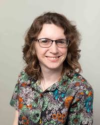 Samantha Simms's Instagram, Twitter & Facebook