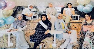 Elfira loy & ezlifa loy juri: My Friends Are Rare Elfira Loy Puji Rakan Rakan Anjur Majlis Baby Shower Walaupun Hot Fm